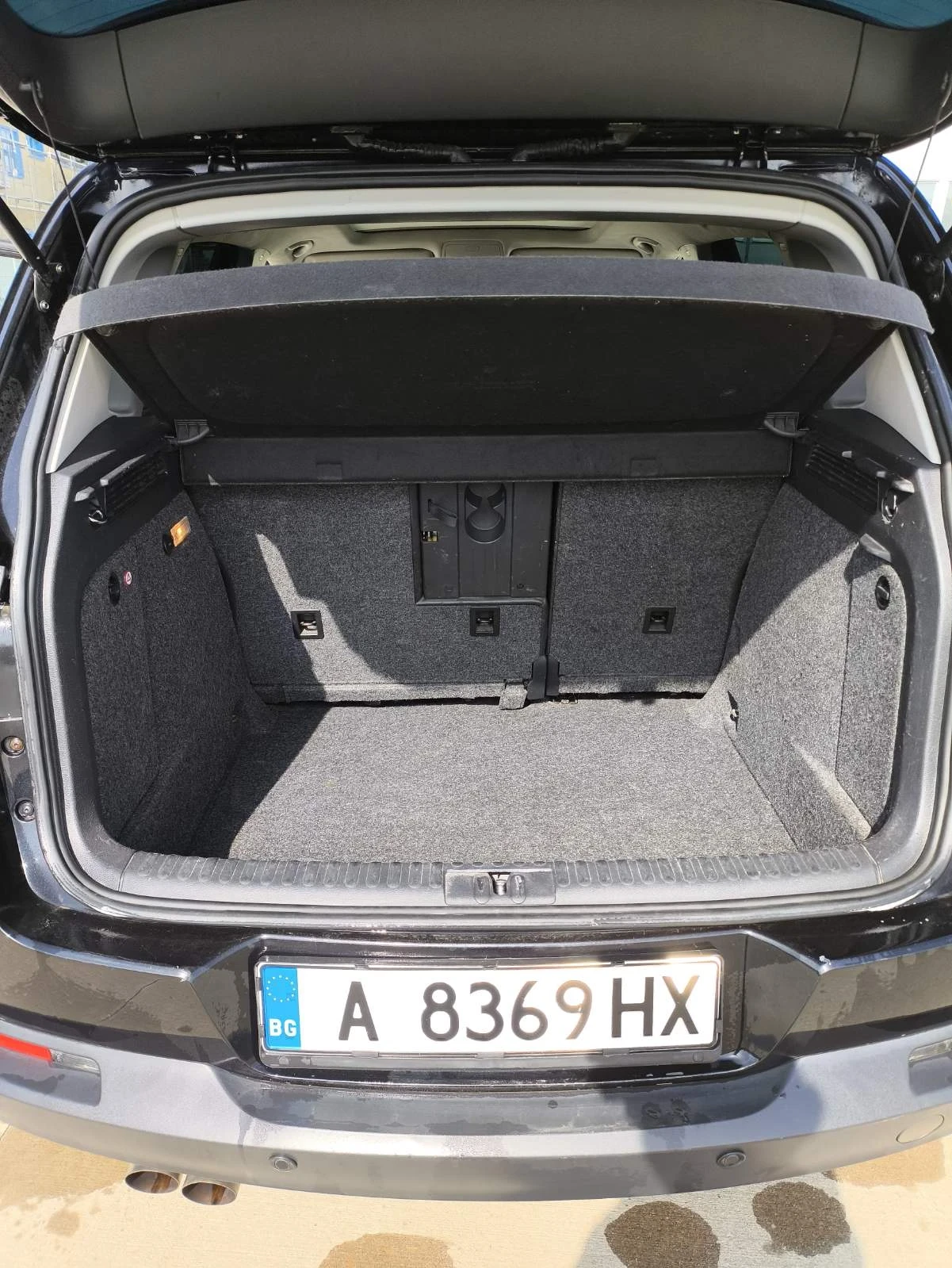 VW Tiguan, снимка 5 - Автомобили и джипове - 54259516