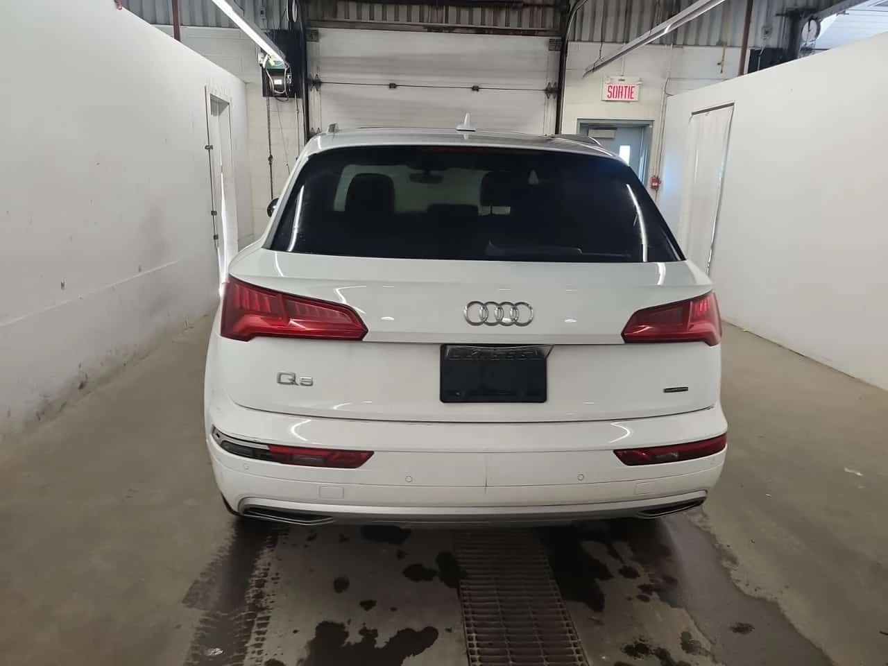 Audi Q5 * PROGRESSIV * 2 КЛЮЧА * ПАНОРАМА * , снимка 5 - Автомобили и джипове - 54423529