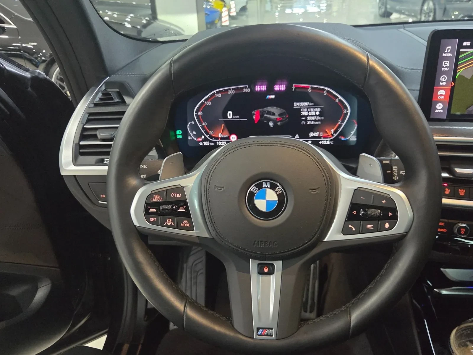 BMW X3 xDrive20i* М PACK* FULLY LOADED* Aвто Кредит* , снимка 12 - Автомобили и джипове - 54711335