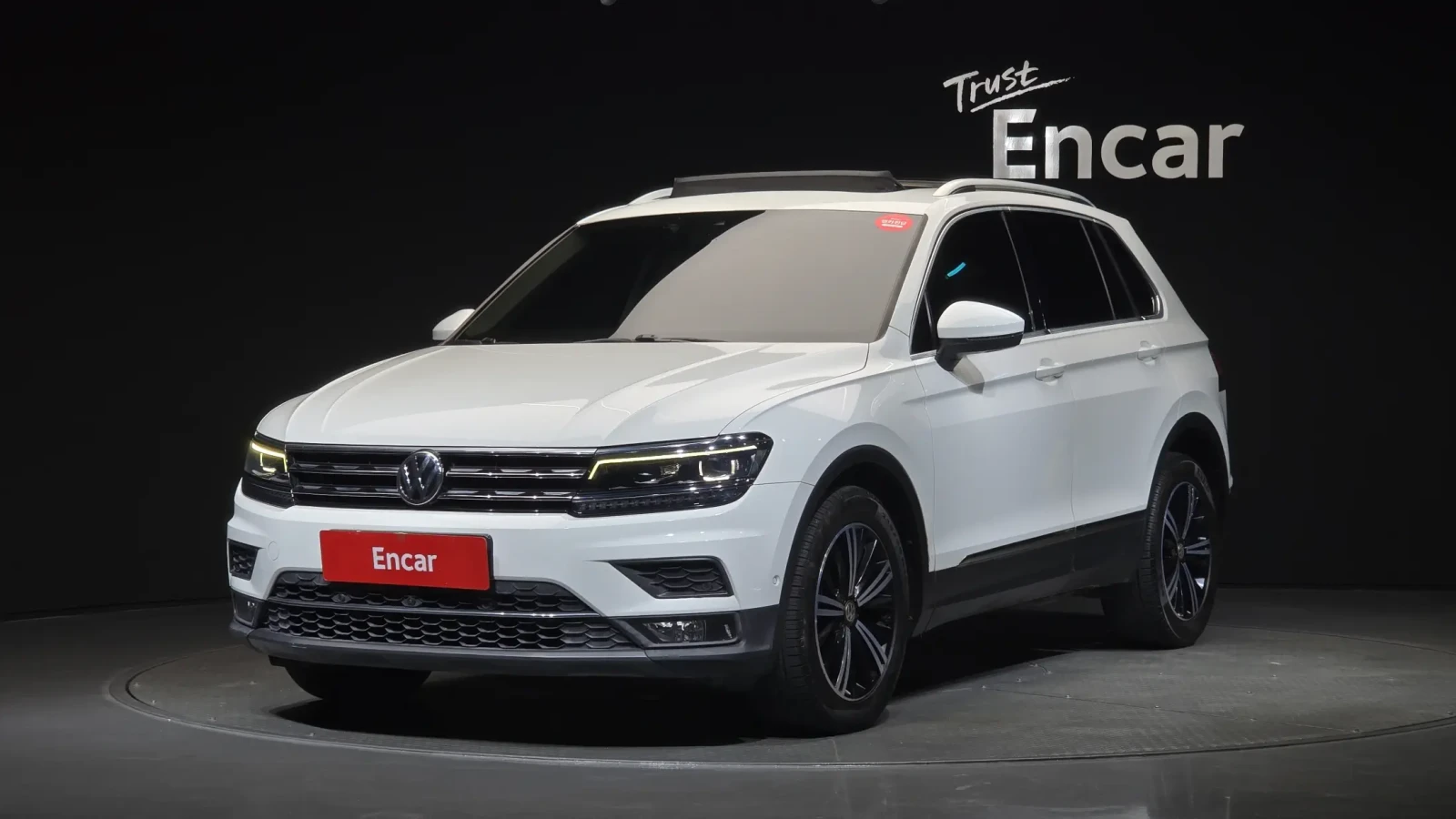 VW Tiguan 2.0TDI PRESTIGE HEAD UP/PANORAMA/360CAM