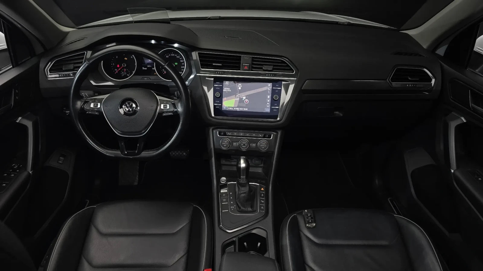 VW Tiguan 2.0TDI PRESTIGE HEAD UP/PANORAMA/360CAM, снимка 7 - Автомобили и джипове - 55189227