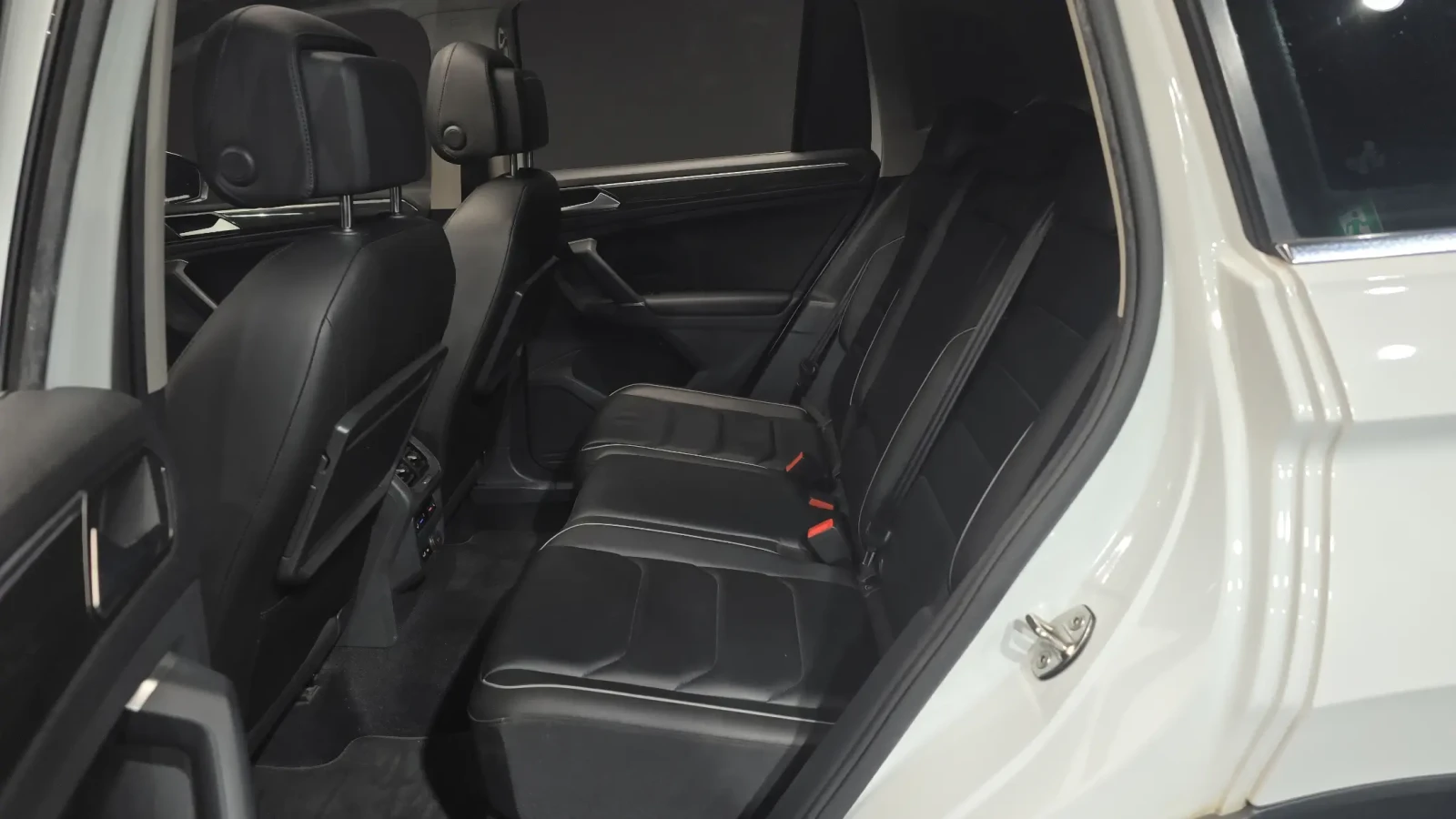 VW Tiguan 2.0TDI PRESTIGE HEAD UP/PANORAMA/360CAM, снимка 14 - Автомобили и джипове - 55189227
