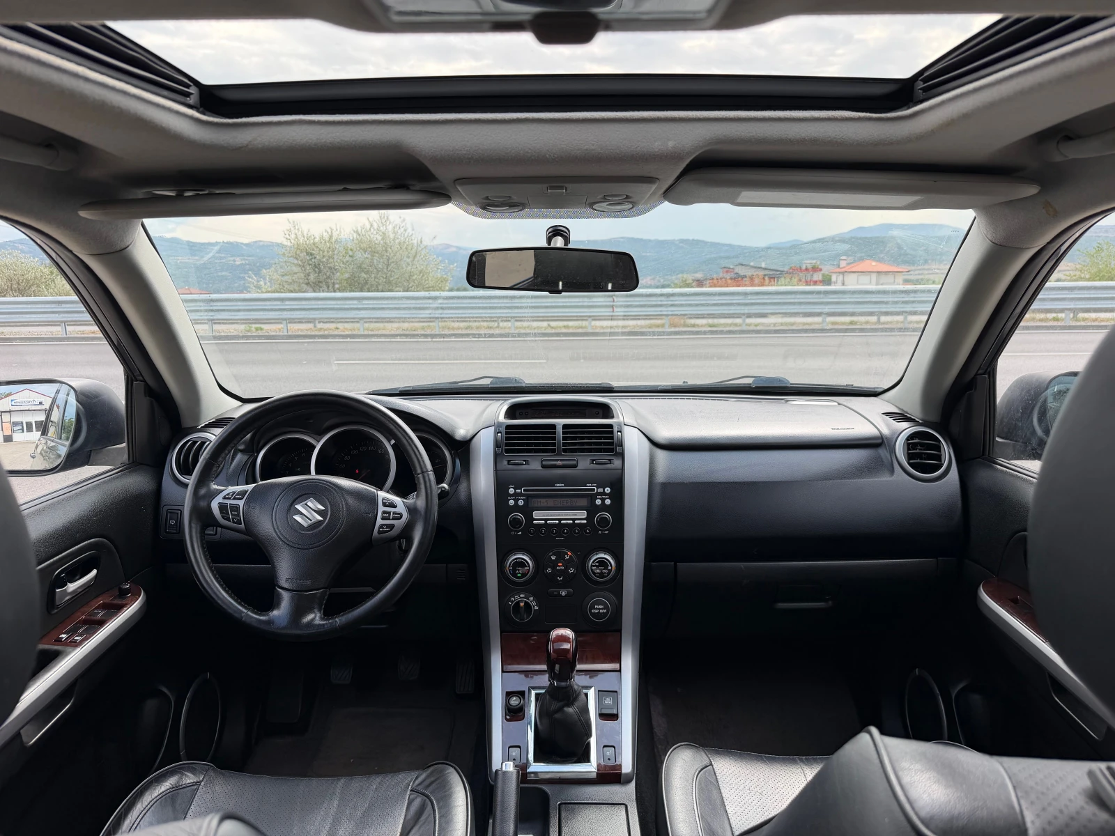 Suzuki Grand vitara 2.0 4x4, снимка 13 - Автомобили и джипове - 55699205