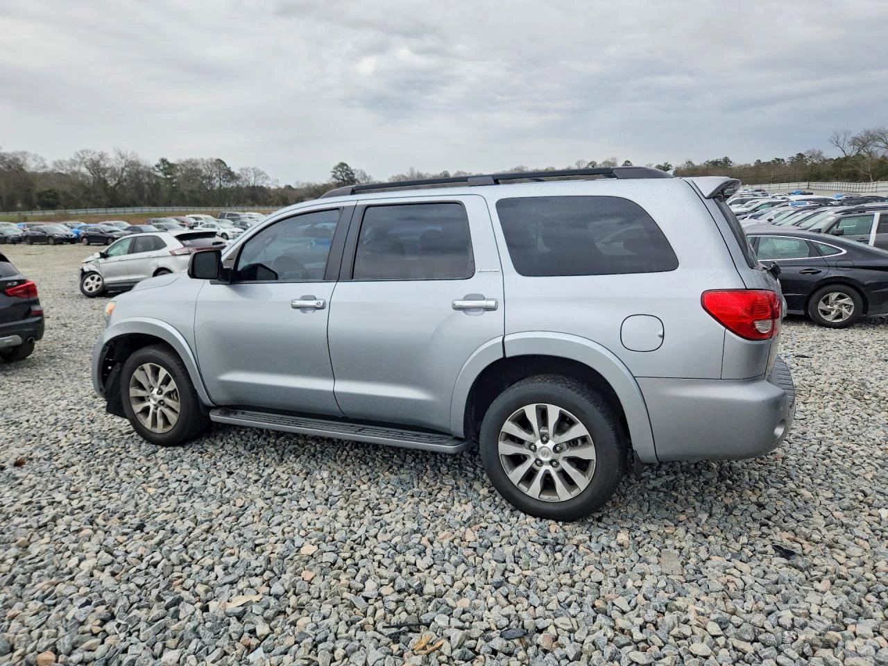 Toyota Sequoia 5.7-HEMI* 4x4* LIMITED* PODGREV* 6 | Mobile.bg � ����������� 2
