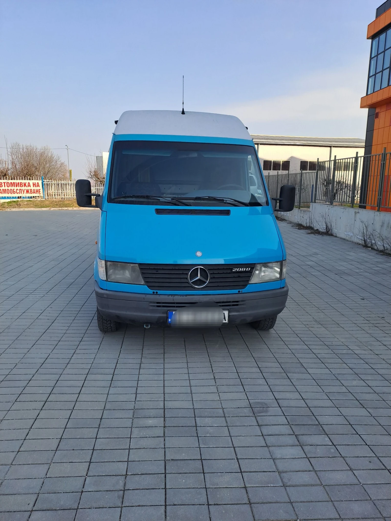 Mercedes-Benz Sprinter 208, снимка 3 - Бусове и автобуси - 53914207