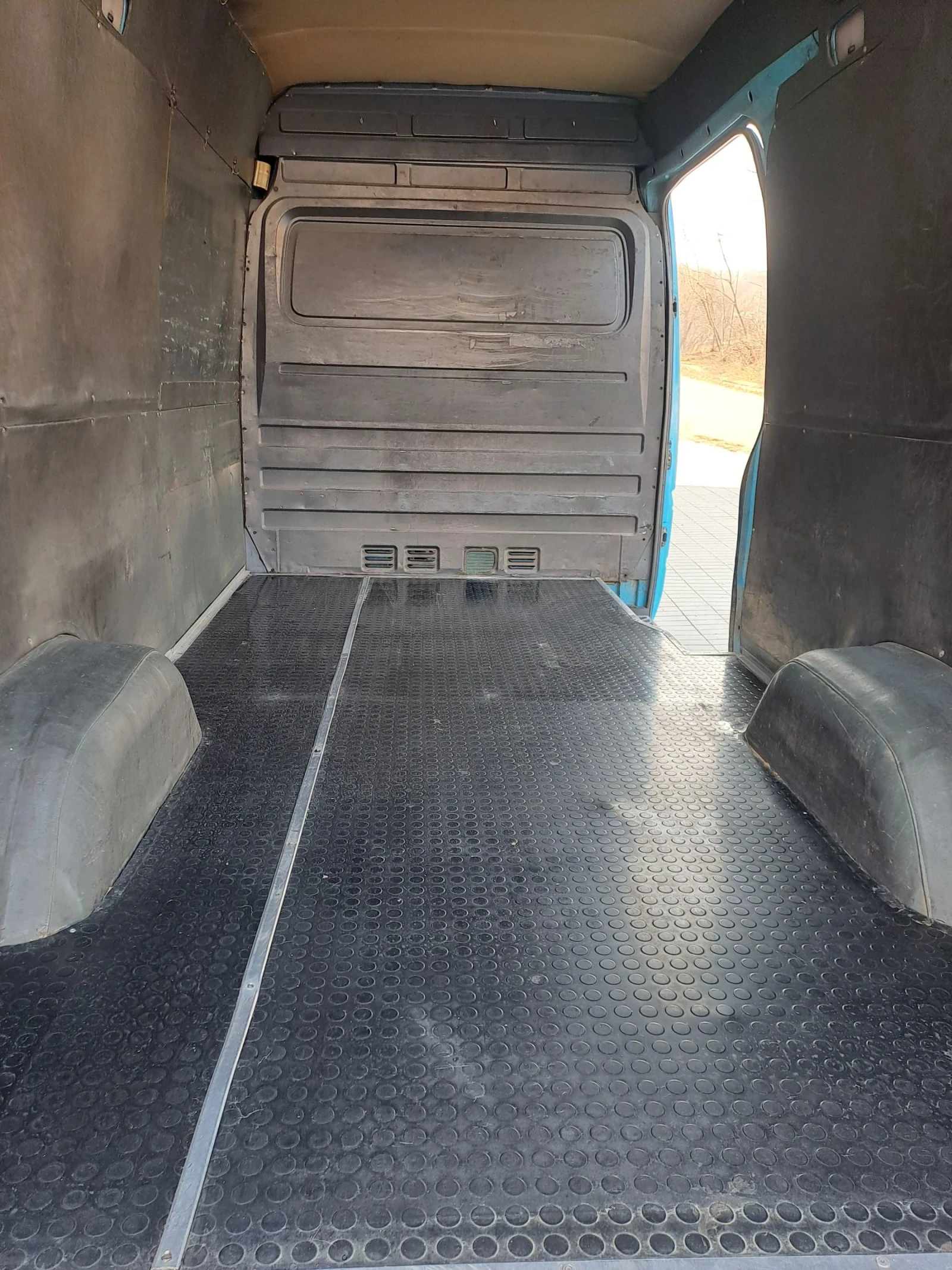 Mercedes-Benz Sprinter 208, снимка 9 - Бусове и автобуси - 53914207