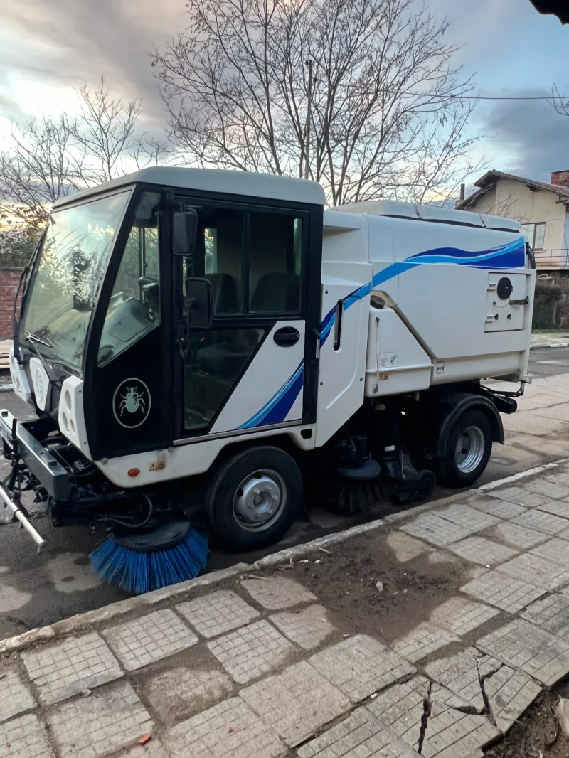 Други специализирани машини Ford Scarab , снимка 2 - Индустриална техника - 52540960