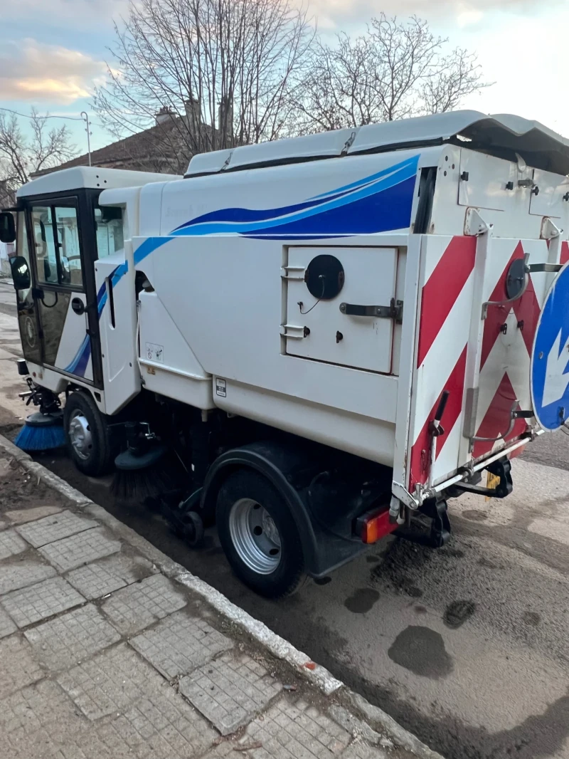 Други специализирани машини Ford Scarab , снимка 3 - Индустриална техника - 52540960