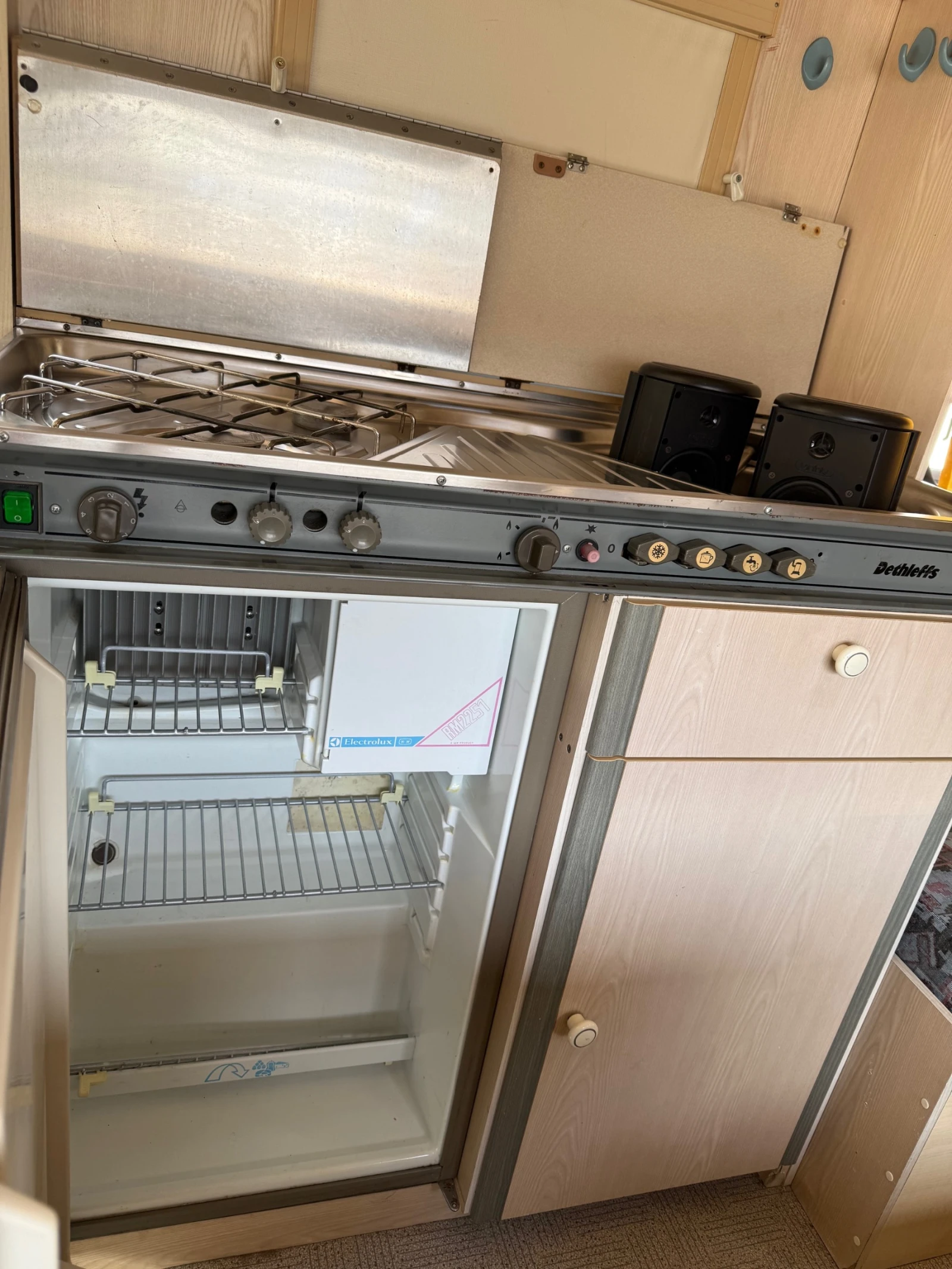 Кемпер Dethleffs Ducato 290 - изображение 9