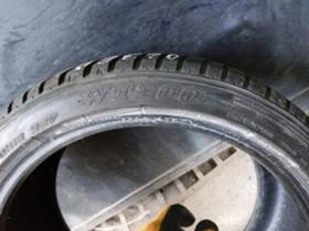 Гуми Зимни 225/40R18, снимка 9