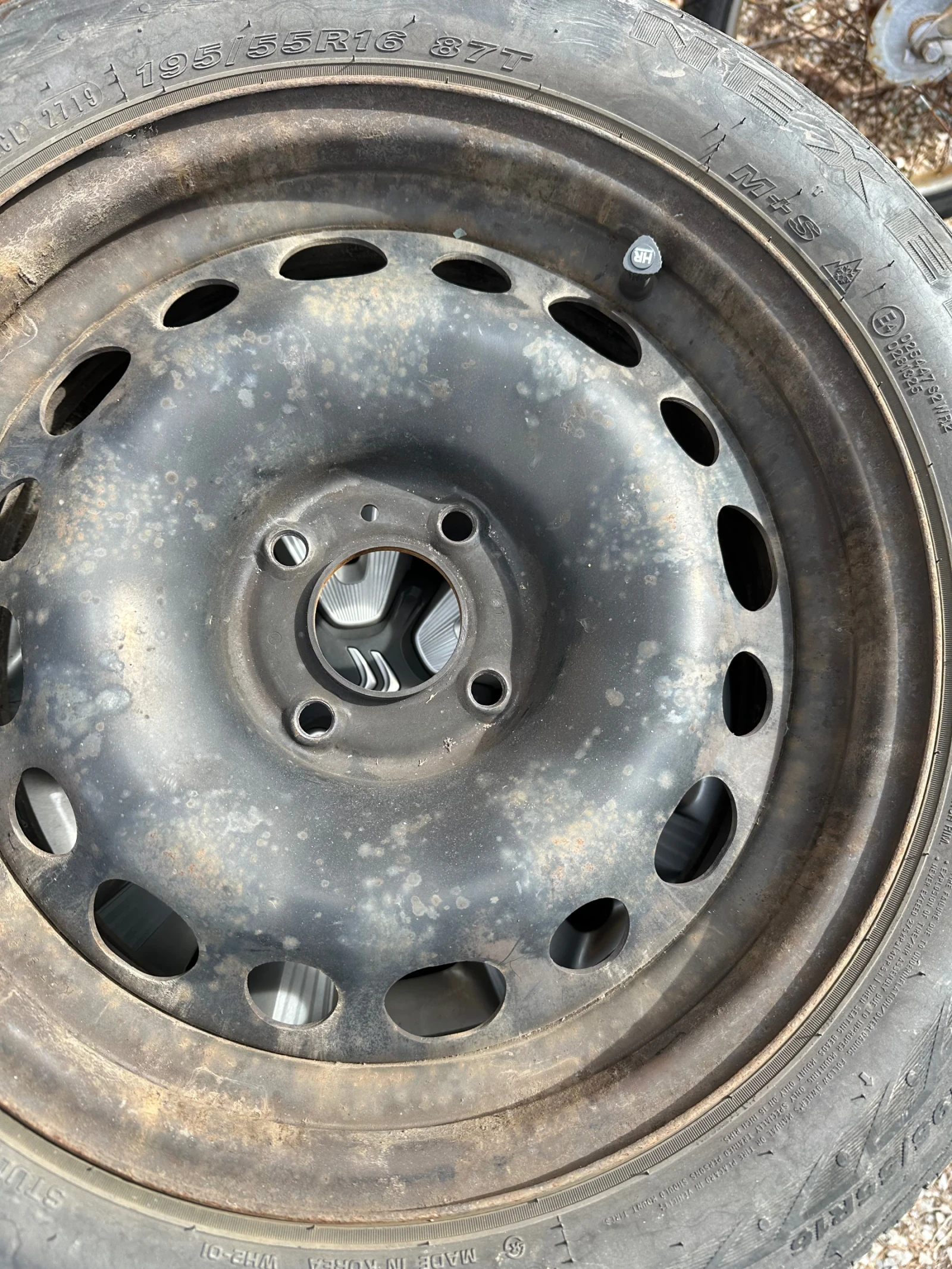 Гуми с джанти Nexen 195/55R16, снимка 7 - Гуми и джанти - 53780566