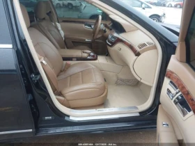 Mercedes-Benz S 63 AMG 6.2* V8* ПОДГРЕВ* ОБДУХВАНЕ* МАСАЖ* КЕЙЛЕС* КАМЕРА, снимка 9
