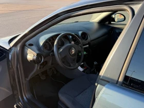 Seat Ibiza Колата е без никакви проблеми при движение. Много , снимка 8