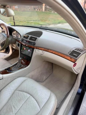 Mercedes-Benz E 500 Седан, снимка 11