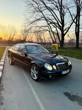 Mercedes-Benz E 500 Седан, снимка 10