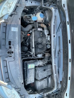 Обява за продажба на VW Touran 2.0 TDI ~6 490 лв. - изображение 7 | Auto.bg Обява за продажба на VW Touran 2.0 TDI ~6 490 лв. - изображение 7