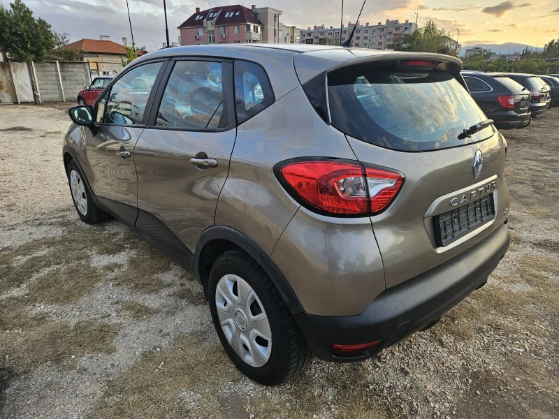 Renault Captur 1.5 DCI, снимка 7 - Автомобили и джипове - 47699146