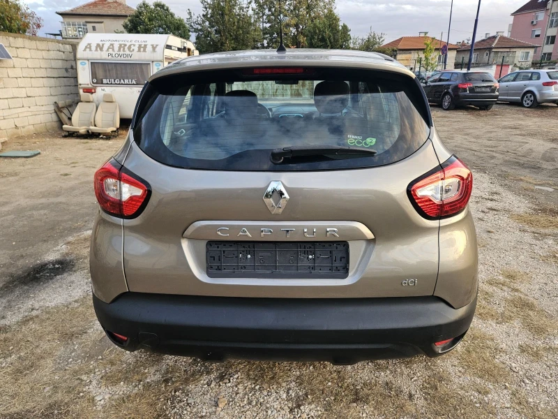 Renault Captur 1.5 DCI, снимка 6 - Автомобили и джипове - 47699146