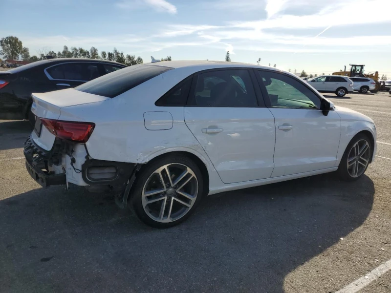 Audi A3 Premium СЕРВИЗНА ИСТОРИЯ, снимка 3 - Автомобили и джипове - 49070839