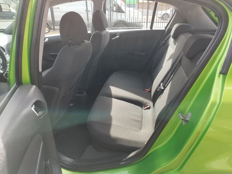 Opel Corsa 1.2 i, снимка 10 - Автомобили и джипове - 49129049