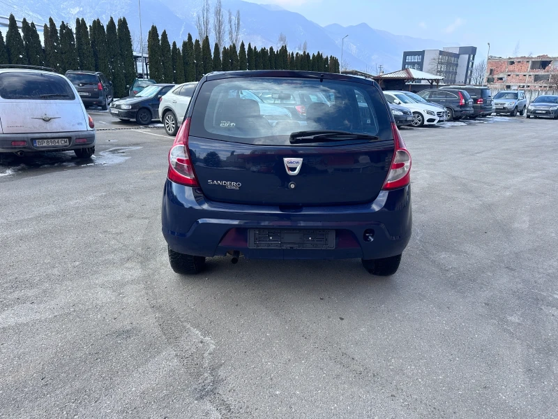 Dacia Sandero 1.4i GAZ - КЛИМАТИК, снимка 6 - Автомобили и джипове - 49221622