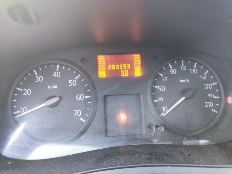 Renault Kangoo 1.5dci, снимка 15 - Автомобили и джипове - 49308537