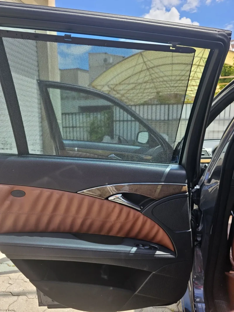 Mercedes-Benz E 280 4 Matic , снимка 14 - Автомобили и джипове - 52598722