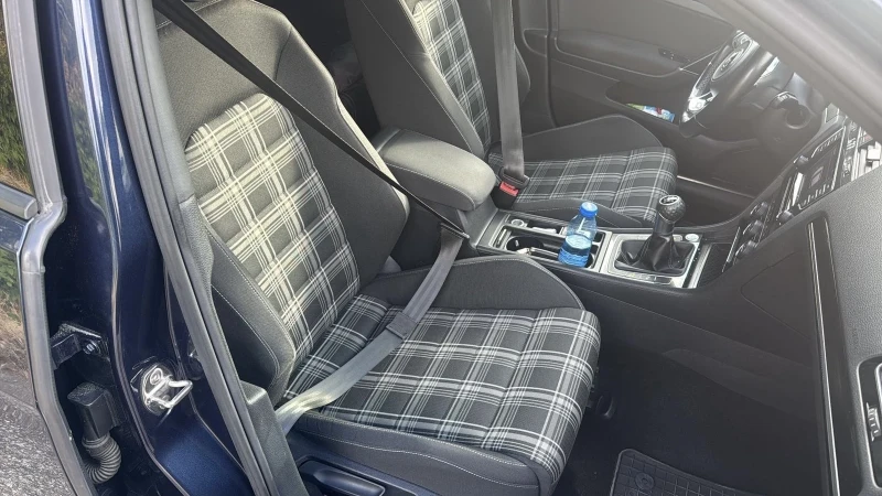 VW Golf Gtd, снимка 6 - Автомобили и джипове - 52505160