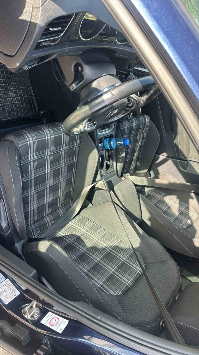 VW Golf Gtd, снимка 10 - Автомобили и джипове - 52505160