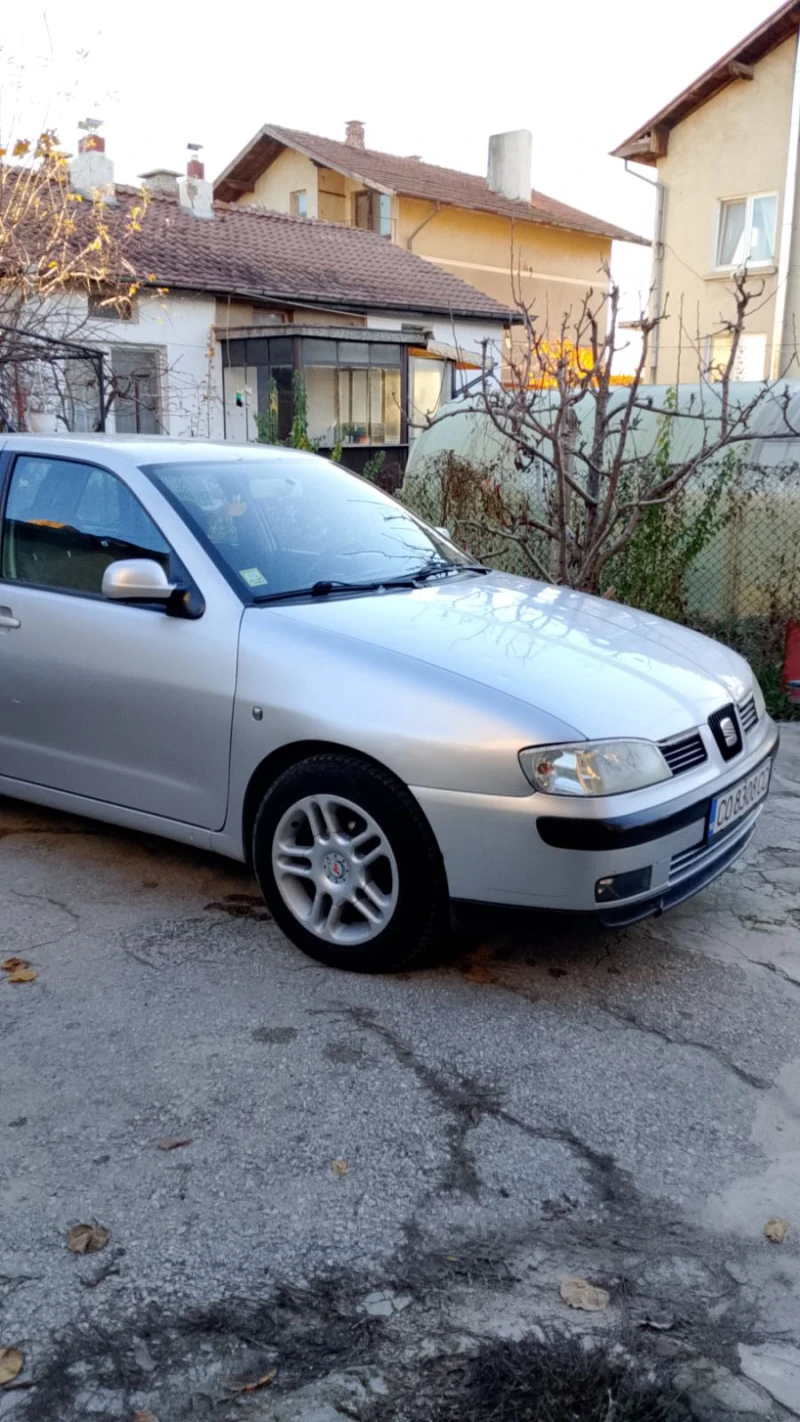 Seat Ibiza 1.4, снимка 4 - Автомобили и джипове - 52416662