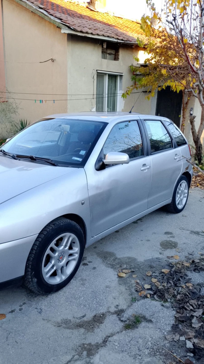 Seat Ibiza 1.4, снимка 2 - Автомобили и джипове - 52416662