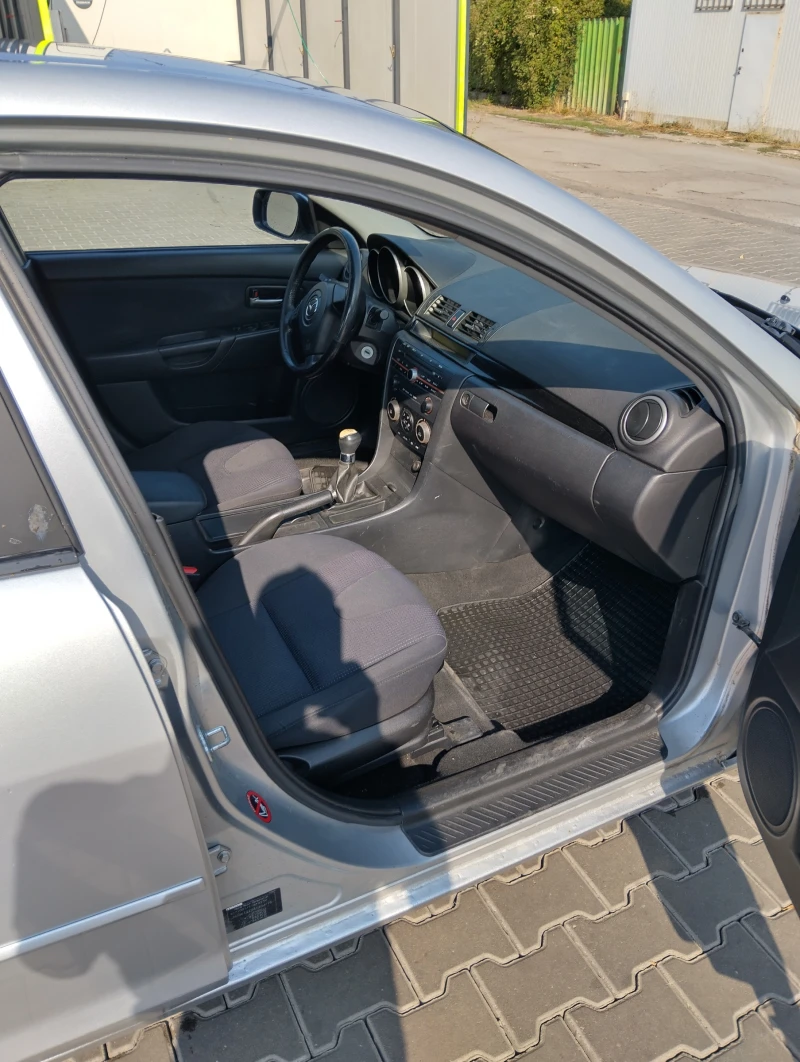 Mazda 3, снимка 16 - Автомобили и джипове - 52704285