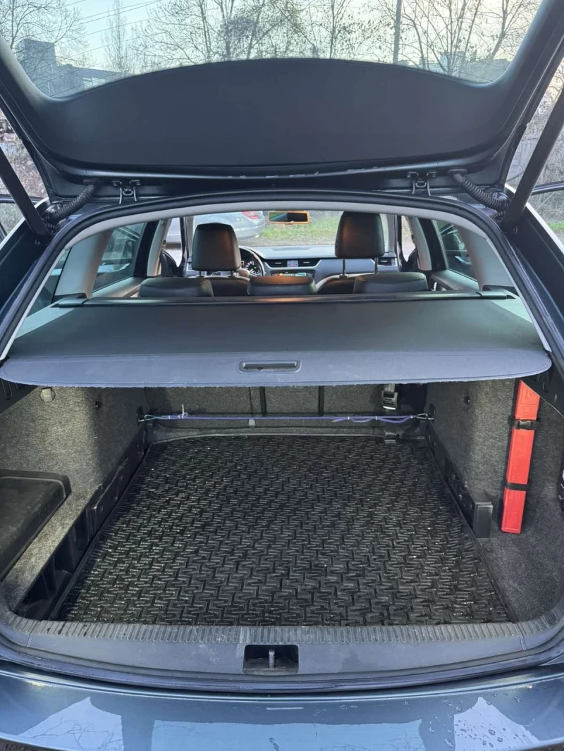 Skoda Octavia Комби, снимка 5 - Автомобили и джипове - 52729828