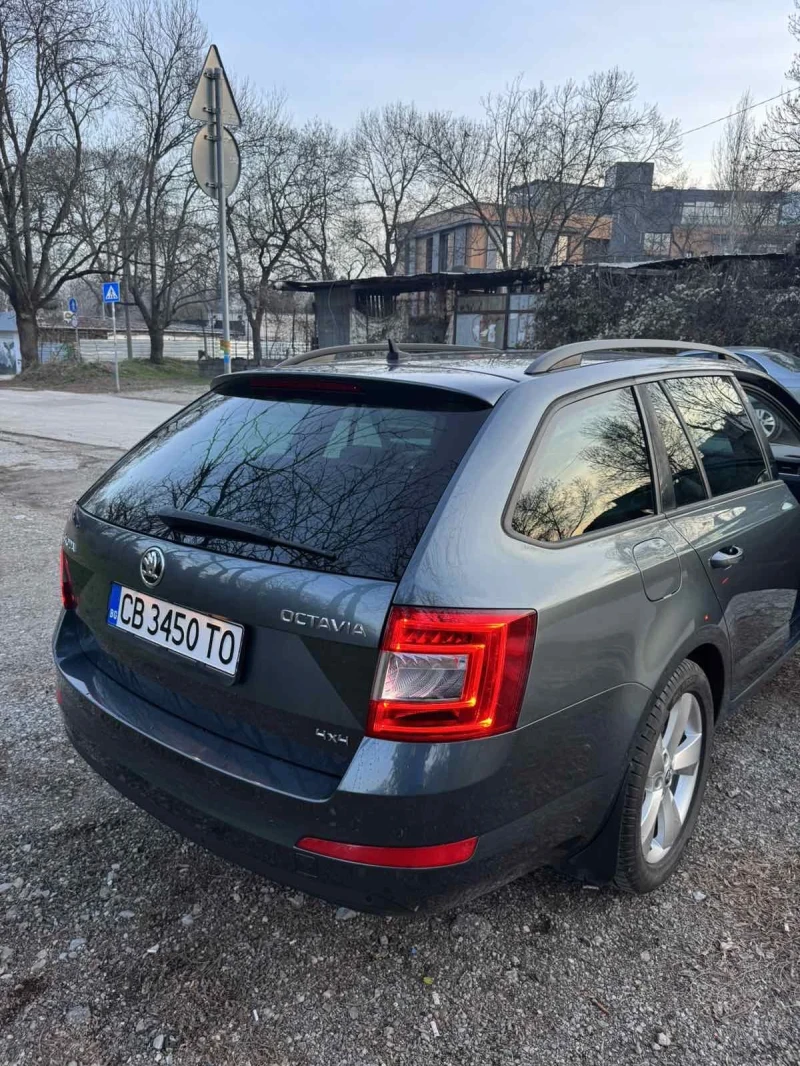 Skoda Octavia Комби, снимка 2 - Автомобили и джипове - 52729828