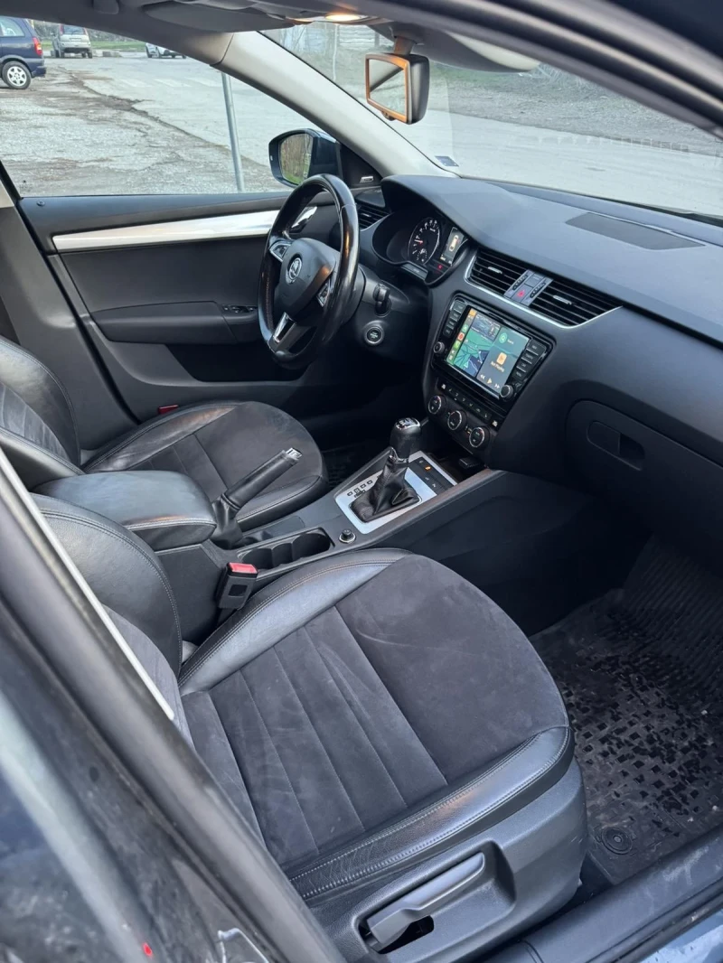 Skoda Octavia Комби, снимка 4 - Автомобили и джипове - 52729828