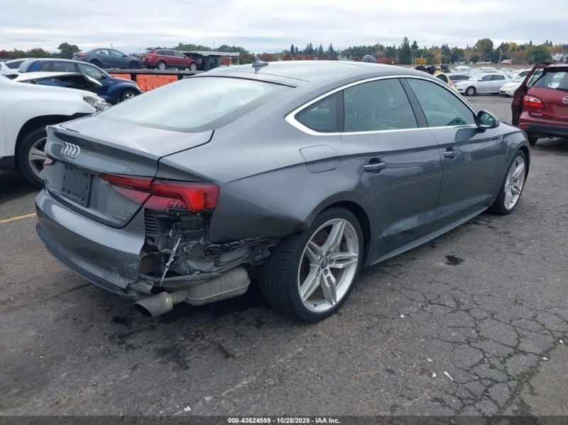 Audi A5 * 2.0T PREMIUM * CARFAX * БЕЗ ПЪРВОНАЧАЛНА ВНОСКА, снимка 4 - Автомобили и джипове - 52924443