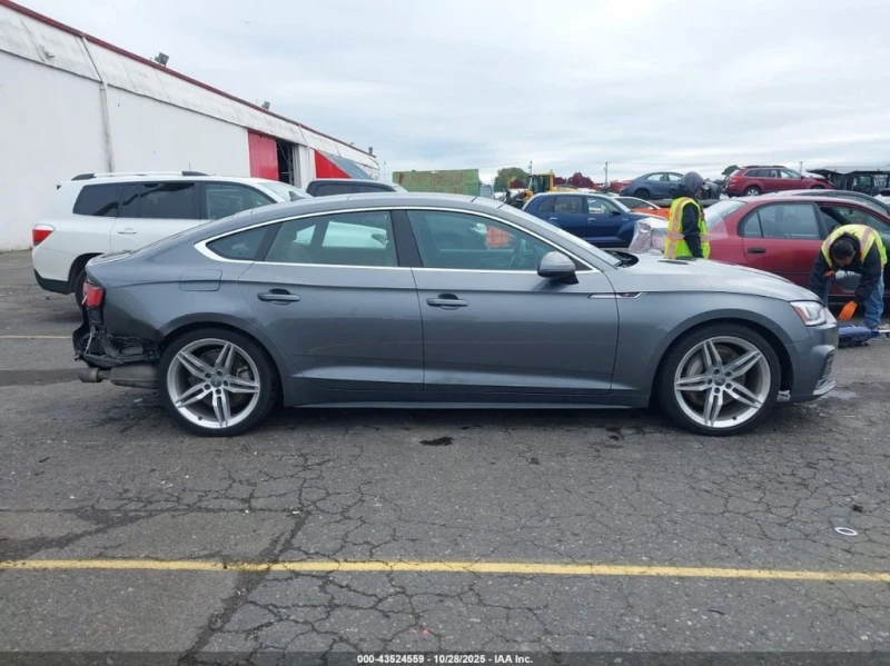 Audi A5 * 2.0T PREMIUM * CARFAX * БЕЗ ПЪРВОНАЧАЛНА ВНОСКА, снимка 13 - Автомобили и джипове - 52924443