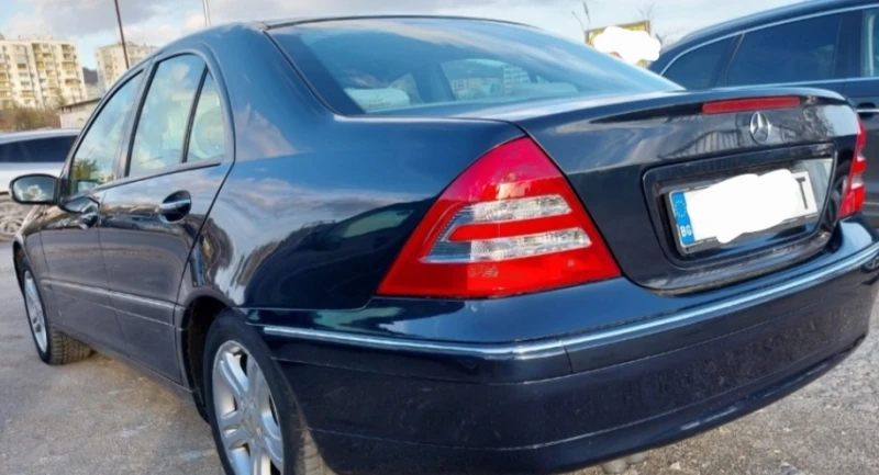 Mercedes-Benz C 200 2.0клима, снимка 3 - Автомобили и джипове - 53295326