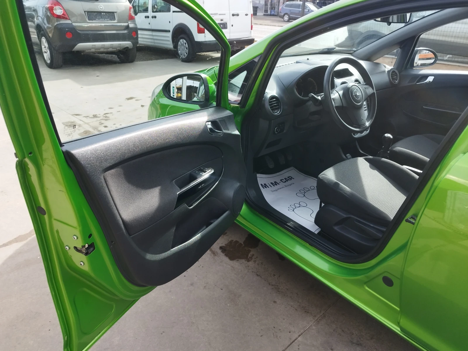 Opel Corsa 1.2 i - изображение 9