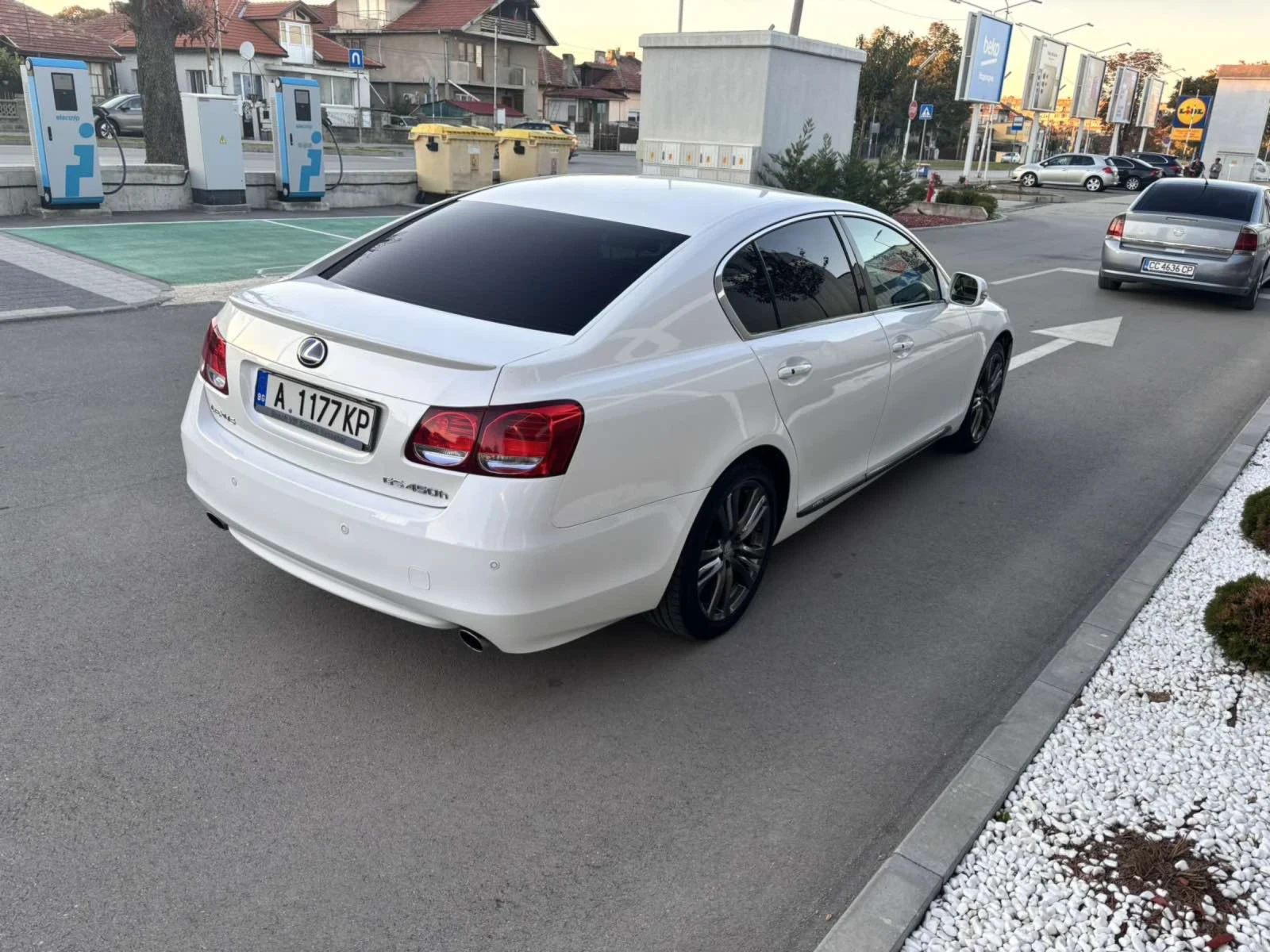 Lexus GS 450h Перфектно състояние!!! Всички екстри за модела!!! - изображение 3