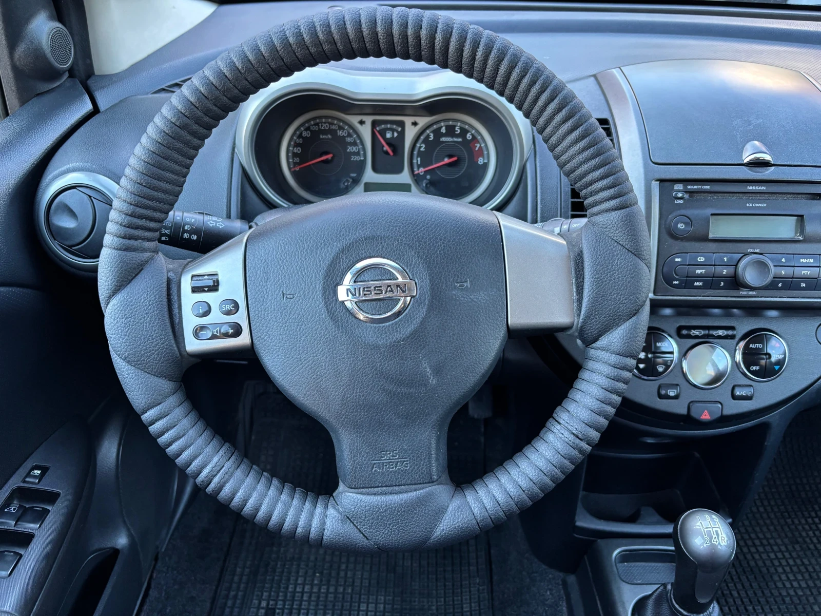 Nissan Note 1.4 БЕНЗИН - изображение 10