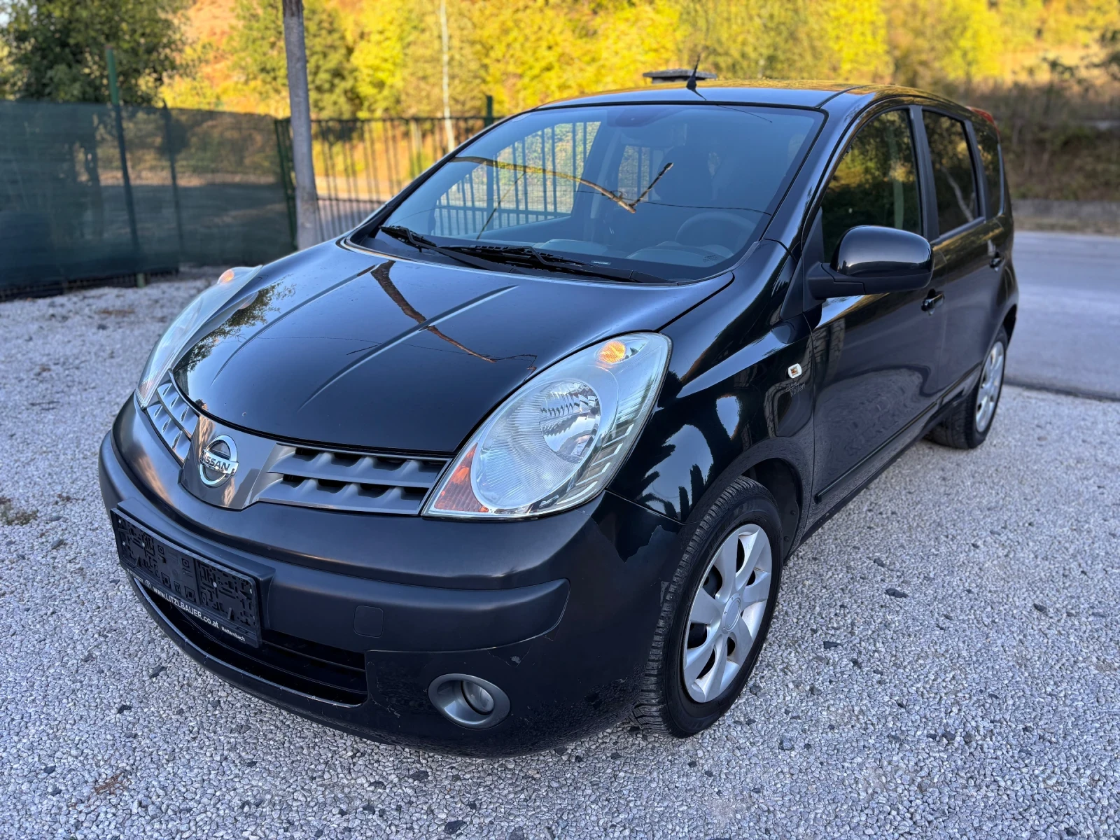 Nissan Note 1.4 БЕНЗИН - изображение 3