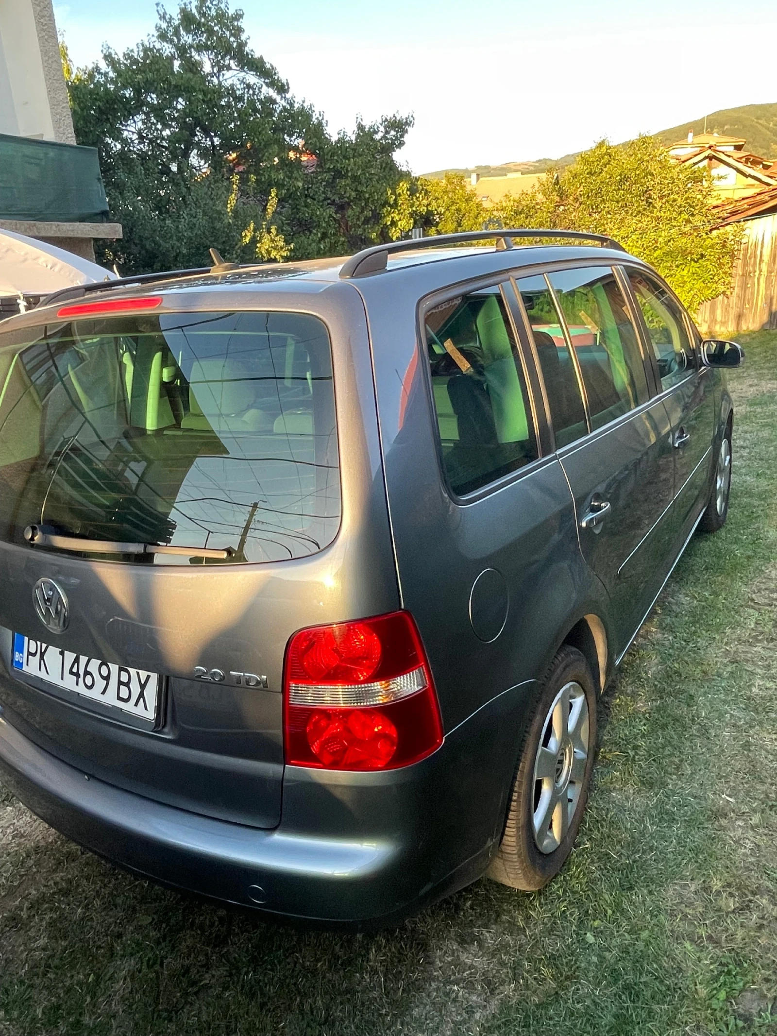 VW Touran 2.0 TDI - изображение 4