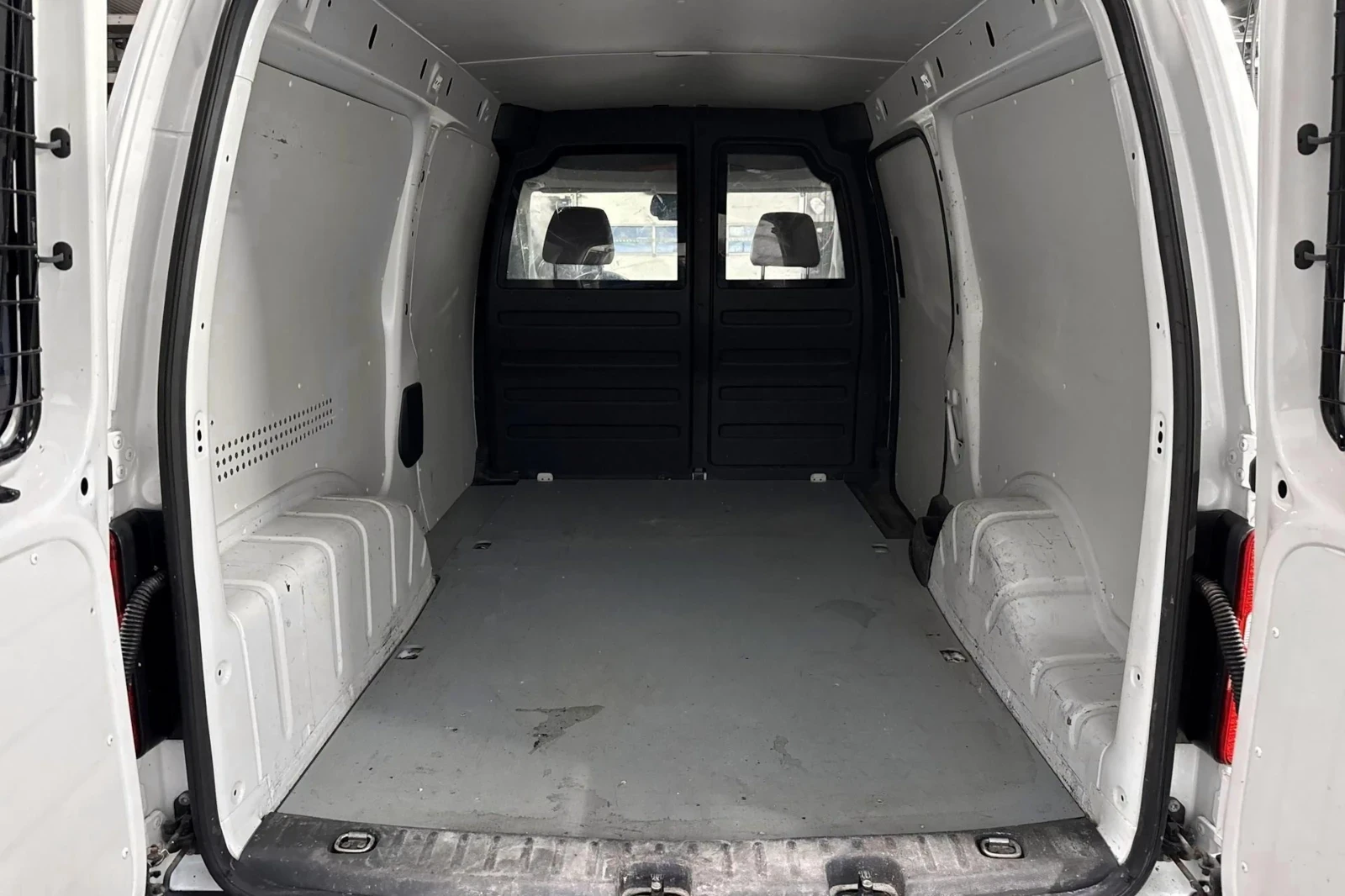 VW Caddy Maxi , -84630 | Mobile.bg   9