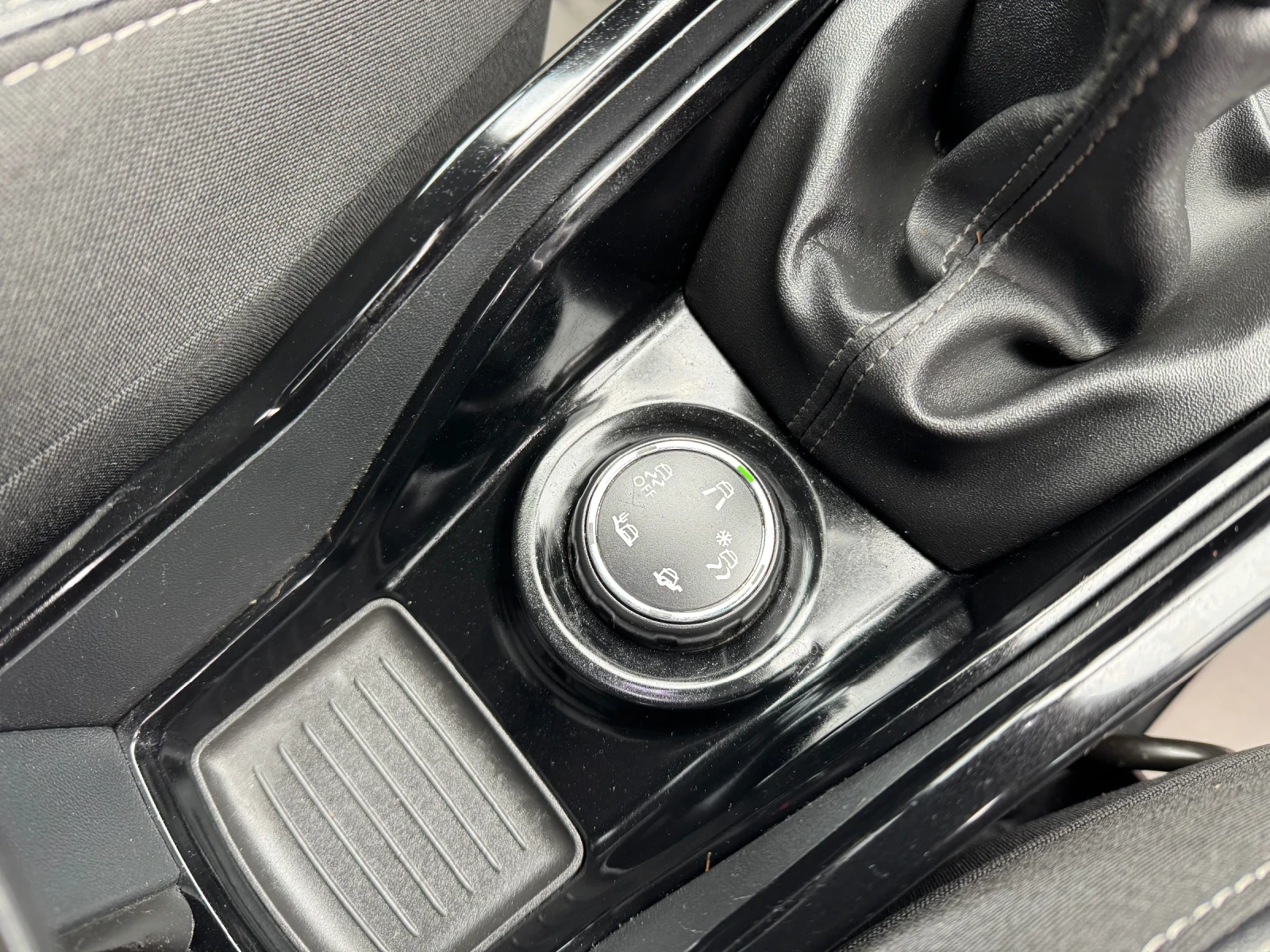 Peugeot 2008 1.6 HDi / Camera / Navi / Allure | Mobile.bg � ����������� 8