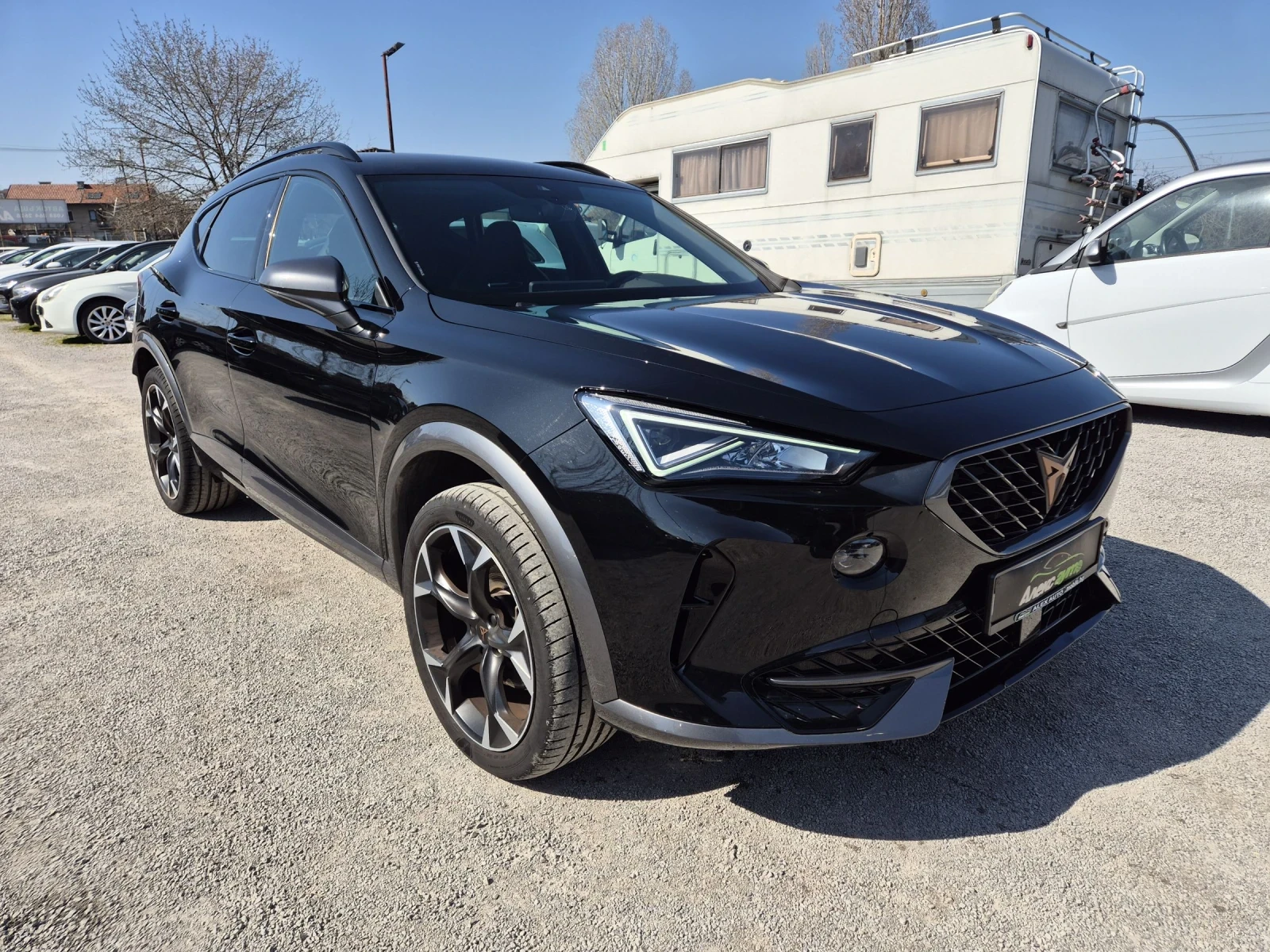 Cupra Formentor 17600км/АВТОМАТИК/ДИСТРОНИК/CAR PLAY, снимка 4 - Автомобили и джипове - 53897776