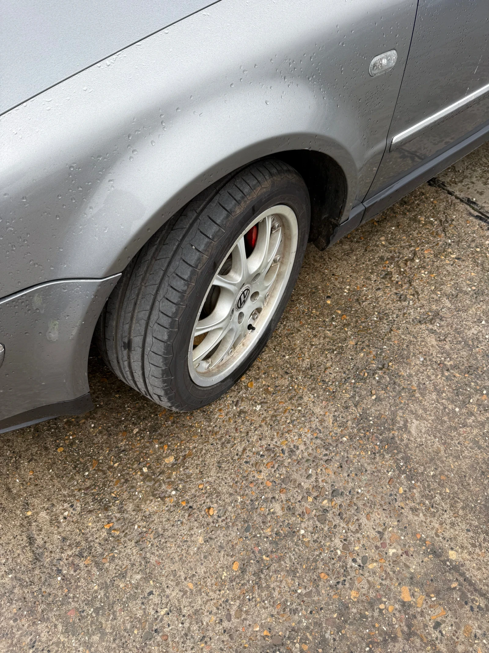 VW Passat Passat 5 2.5, снимка 5 - Автомобили и джипове - 54034096