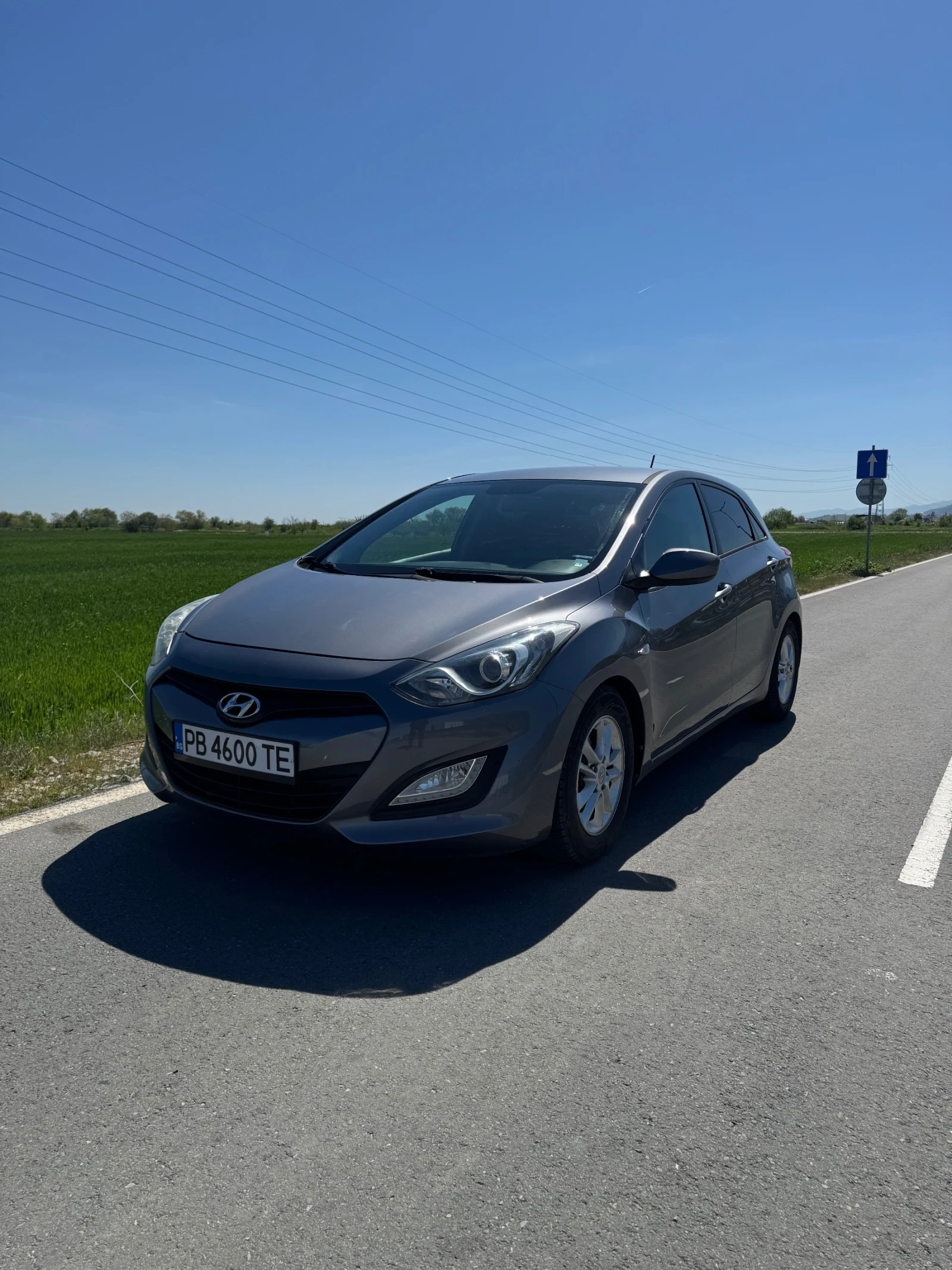 Hyundai I30 1.6 CRDI, снимка 3 - Автомобили и джипове - 54338680