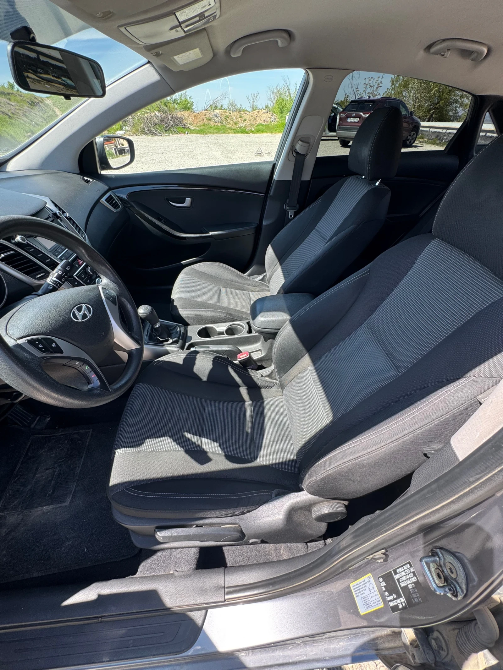 Hyundai I30 1.6 CRDI, снимка 13 - Автомобили и джипове - 54338680