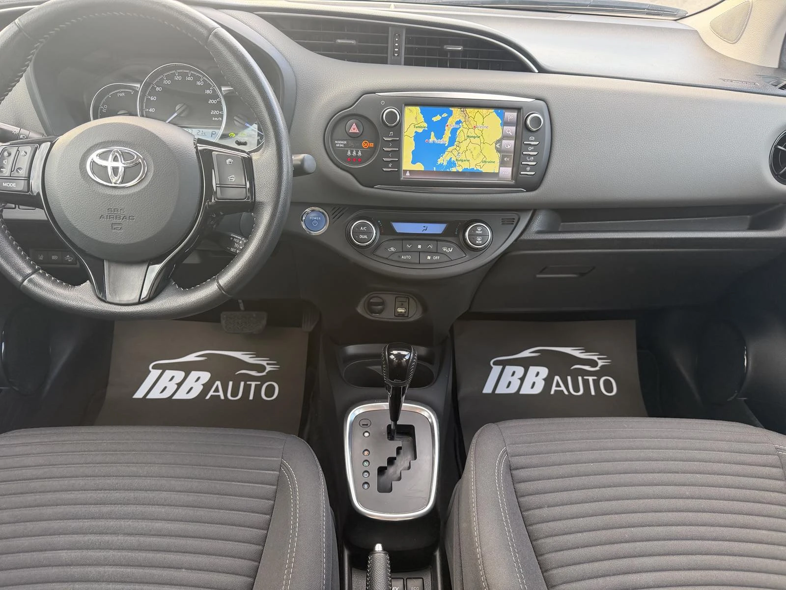 Toyota Yaris 1.5, Euro 6, Нов внос, снимка 14 - Автомобили и джипове - 54603038